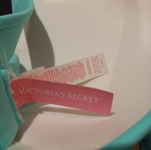 Victoria Secret Bikini Top Sz 34D👙🏖🌊 - Picture 2 of 4